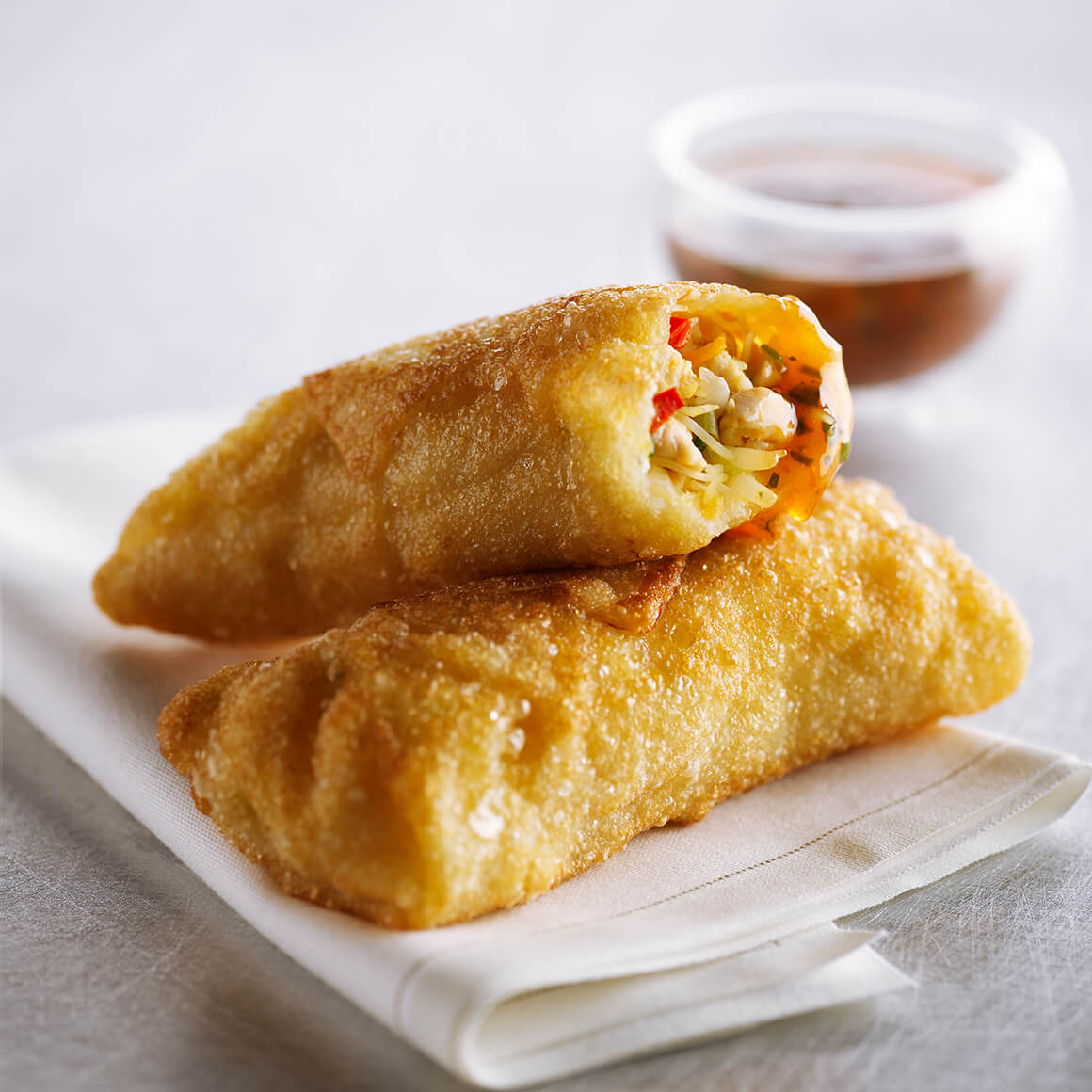 Egg Rolls with Sweet Heat Dipping Sauce | Chicken.ca