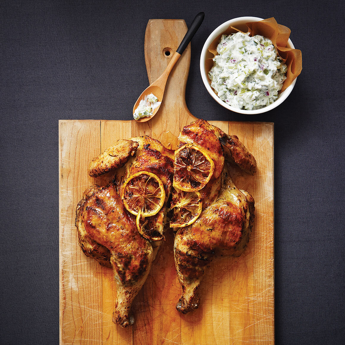 https://www.chicken.ca/wp-content/uploads/2020/09/Garlic-Greek-Chicken-1.jpg